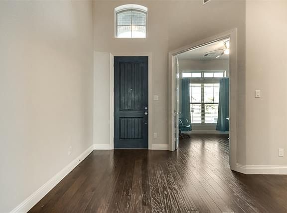 3rd image of 3605 Trinidad Dr