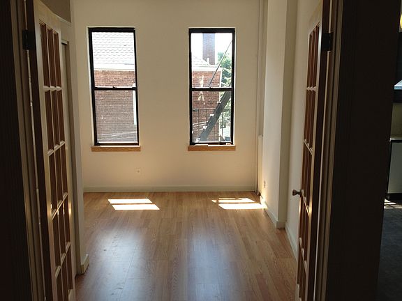 3rd image of 192 Saint Nicholas Ave