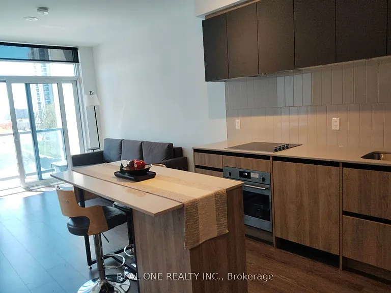 7950 Bathurst St #620 — Photo 5