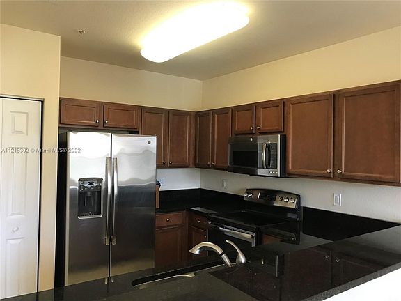 4th image of 8850 NW 97th Ave APT 211