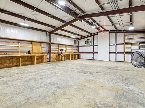 3rd image of 22010 Dickens Ln