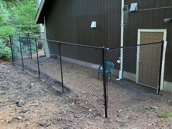 2nd image of 774 Indian Trail Ave