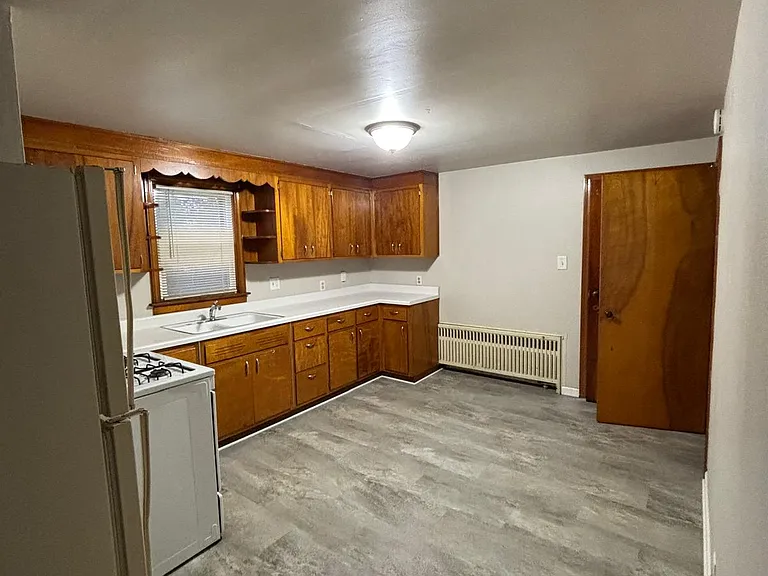 312 S Porter St — Photo 5