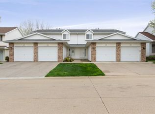 2760 6th St, Marion, IA 52302
