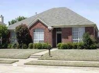 1305 Bentley Dr, Carrollton, TX 75006