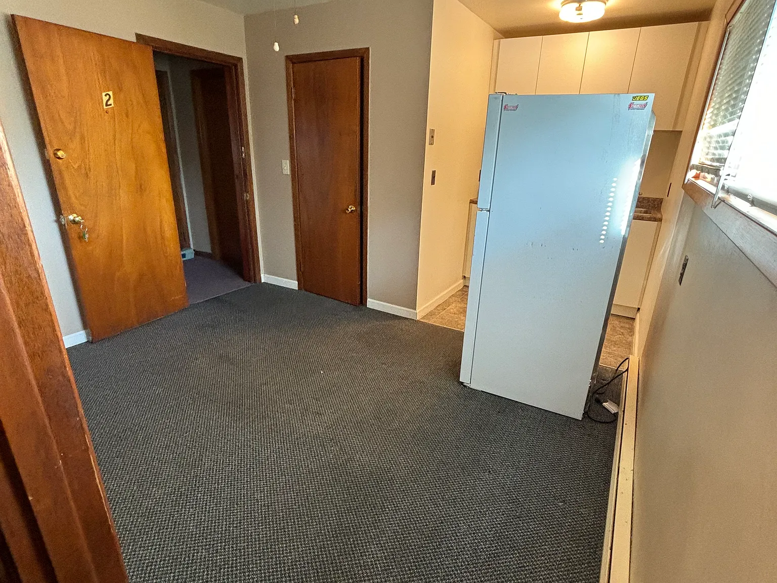Studio, 300 sqft, $500 — Photo 2