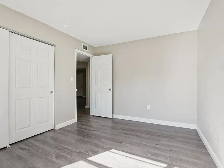 Serenity Lake Apartments — Photo 87