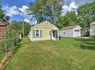 1053 N Woodlawn Ave, Decatur, IL 62522