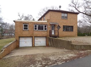 26179 W Riverview Dr, Antioch, IL