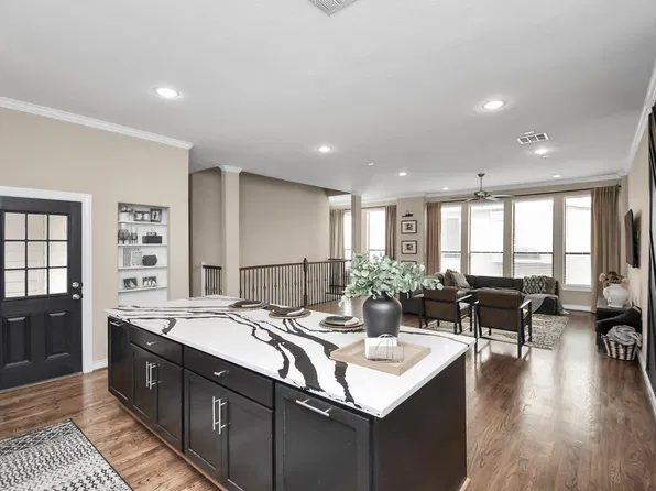 2110 Holman St, Houston, TX 77004