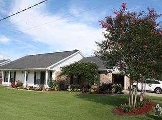 329 Elm Dr, Raceland, LA 70394