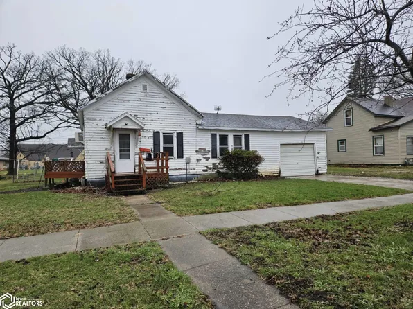 1310 Division St, Webster City, IA 50595