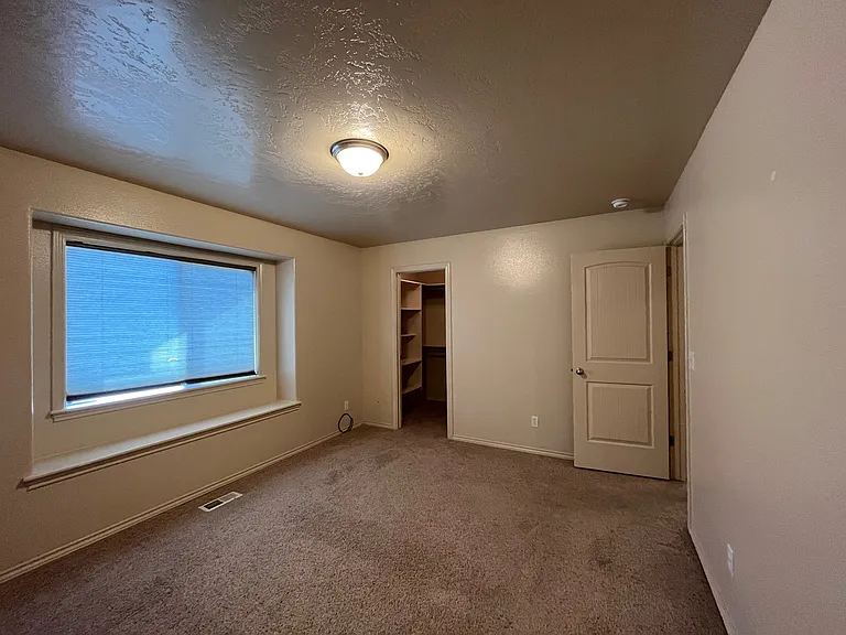 899 W Ashby Dr — Photo 10