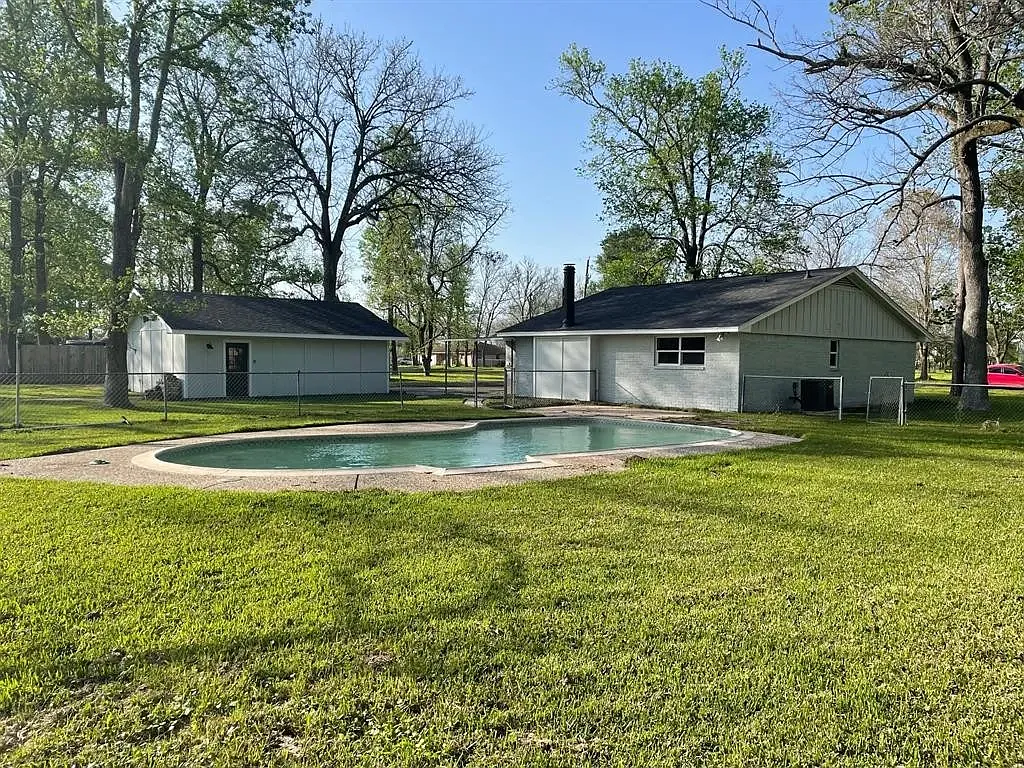 3 bed, 1629 sqft, $2,250 — Photo 3