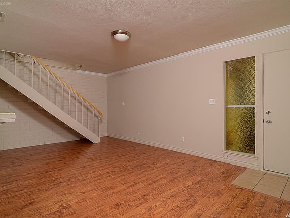 4th image of 6237 Longford Dr APT 3