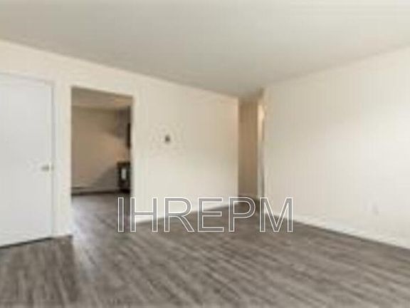 3rd image of 2583 Red Rock Blvd APT B
