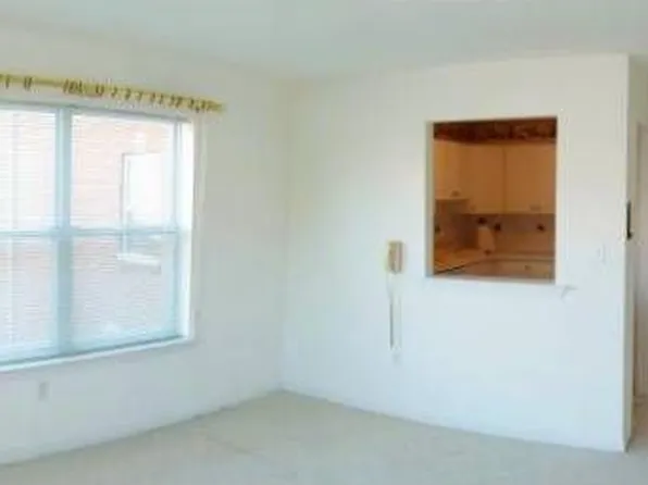 901 Stuyvesant Ave APT 210, Union, NJ 07083