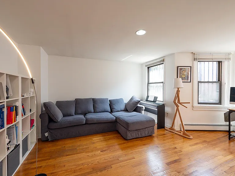 290 Barrow St #1 — Photo 3