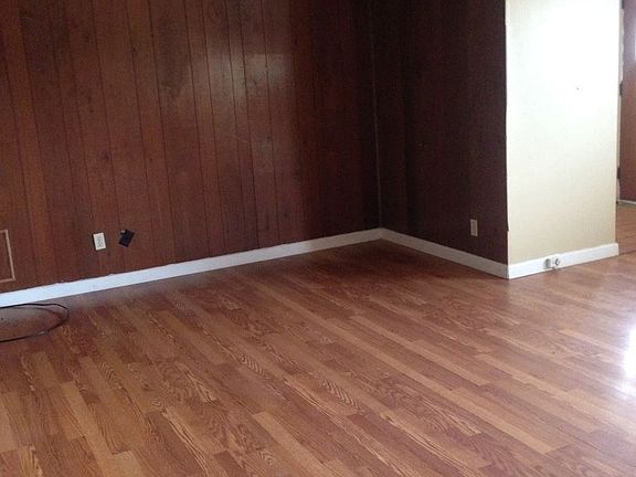 3rd image of 1509 W Albuquerque St