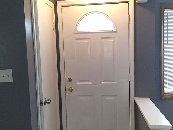 2nd image of 19701 Rutherford St