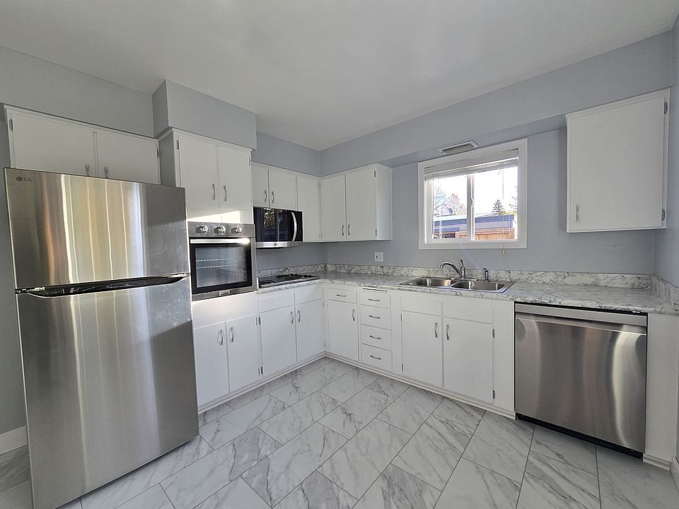 1st image of 4714 Carol Dr