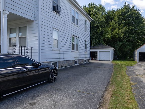 drive way shared with other unit