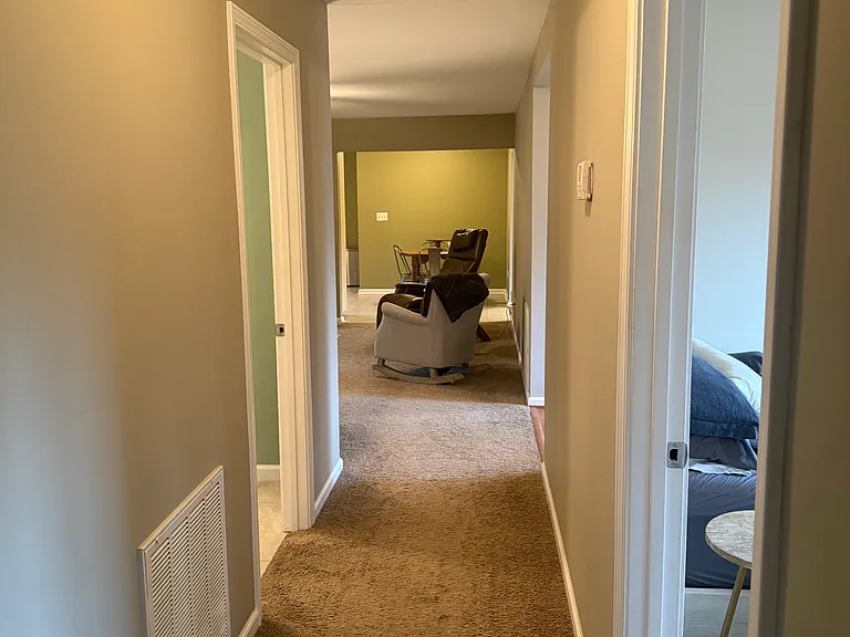 16 Ellesmere Dr — Photo 21