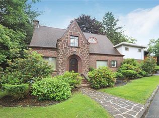 650 Laurel St, East Haven, CT 06512