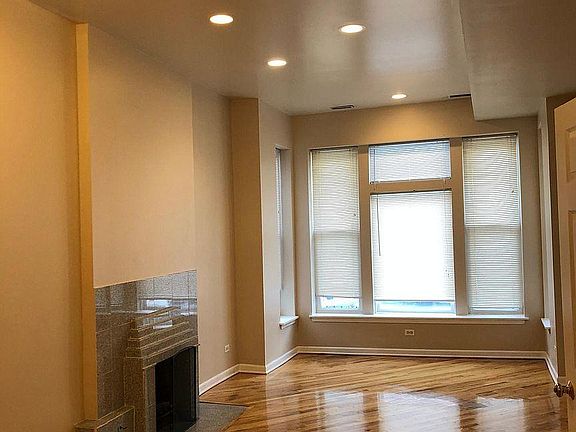 4th image of 1747 W Huron St APT 1