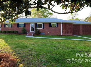110 Abell St, Chester, SC 29706