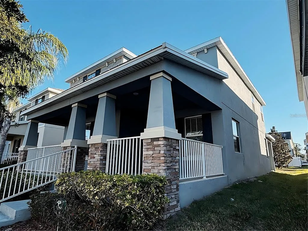 5 bed, 3.0 bath, 2638 sqft, $3,250 — Photo 4