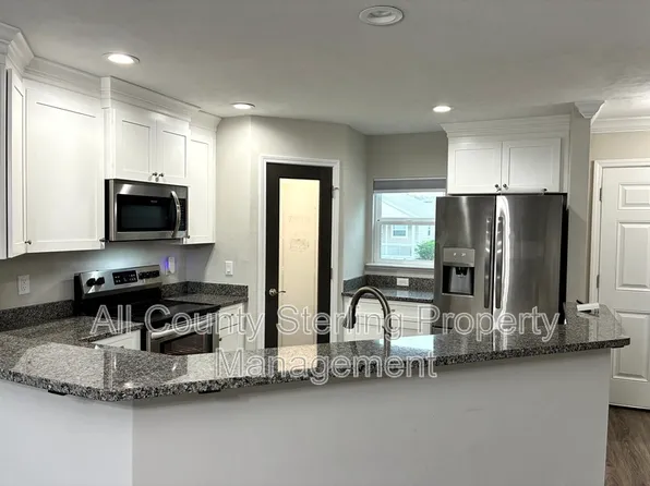25107 SW 9th Ln, Newberry, FL 32669