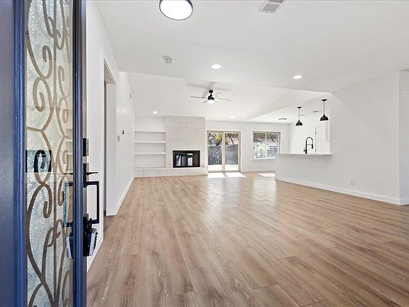 5th image of 5801 Cherry Creek Dr