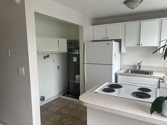 4th image of 3375 SW 125th Ave APT 3