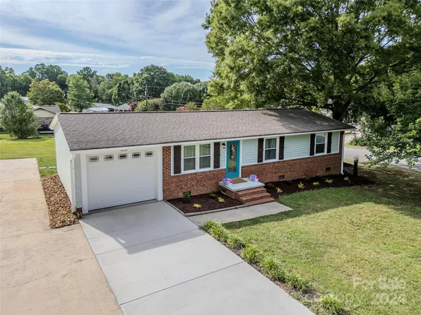 823 Mitchell Ave, China Grove, NC 28023