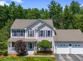 67 Stirling Ave, Hooksett, NH 03106