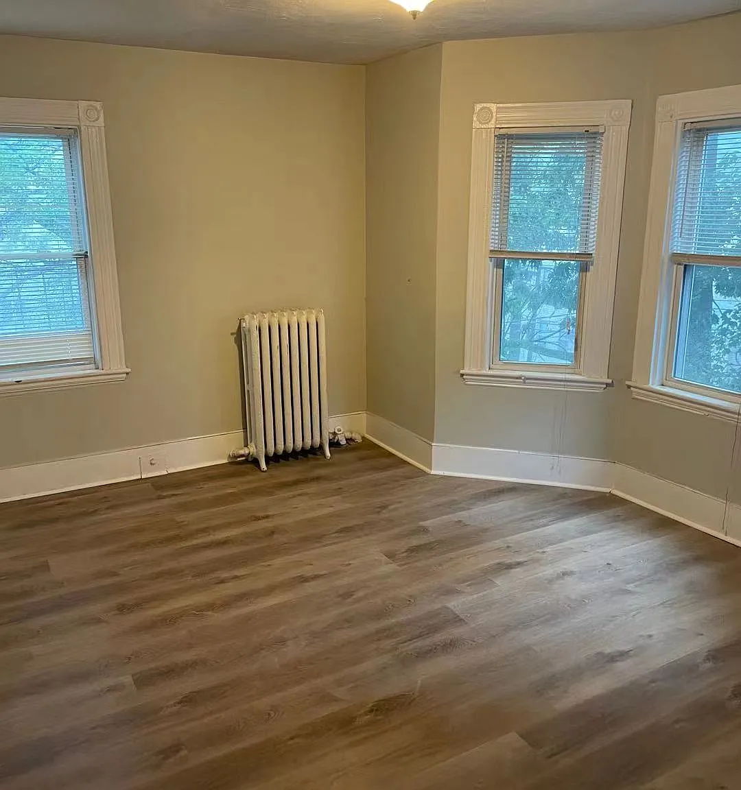 2 bed, 1.0 bath, 1100 sqft, $2,750 — Photo 2