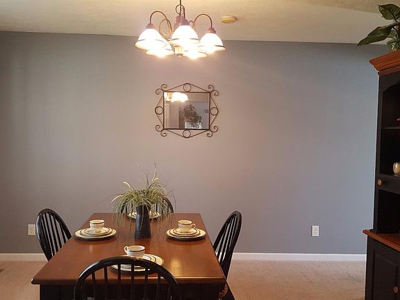 5th image of 721 Townsen Pl