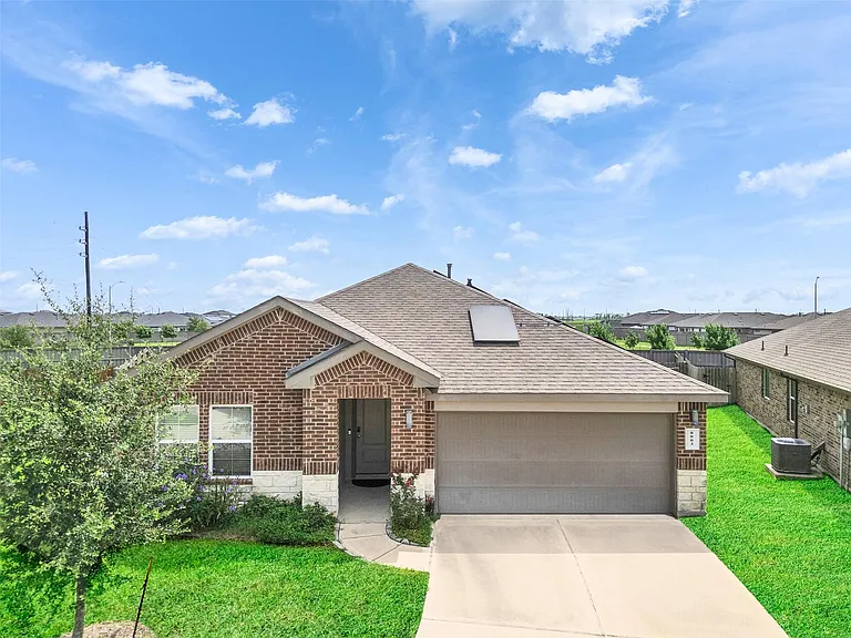 8003 Black Forest Ln — Photo 3