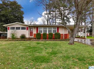 2504 Waltham Dr NE, Huntsville, AL 35811