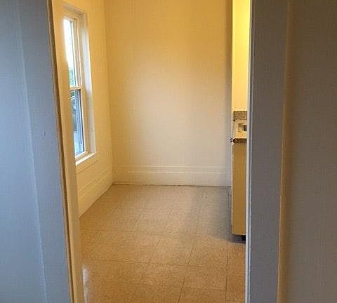 Small eating area in kitchen