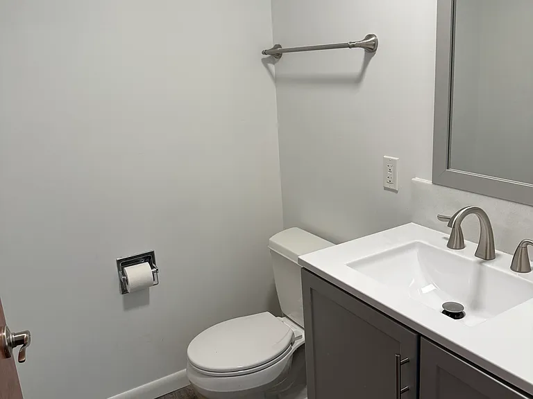 376 Miller St #376 — Photo 10