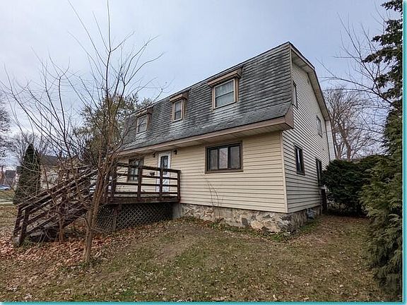 3rd image of 208 Garfield Ave