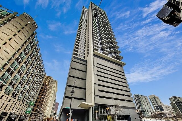 1st image of 235 W Van Buren St Unit 3817