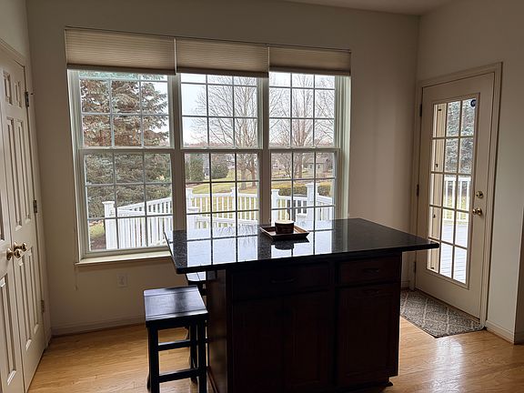5th image of 2813 Emslie Dr