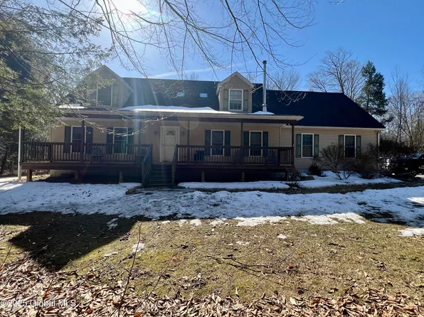 2037 Amsterdam Road, Ballston Spa, NY 12020