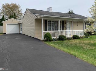 236 Austin Dr, Fairless Hills, PA