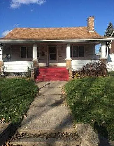 14 Highland St photo 1