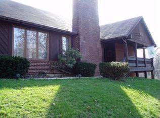 16454 Dapple Gray Ct, Chesterfield, MO 63005