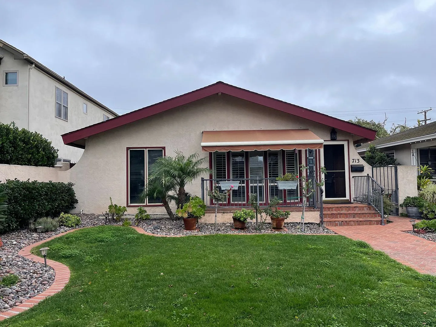 2 Bed, Plus Bonus Room, 2 Bath Coronado Cottage Available for Long Term Lease! Utilities Included! — Photo 1